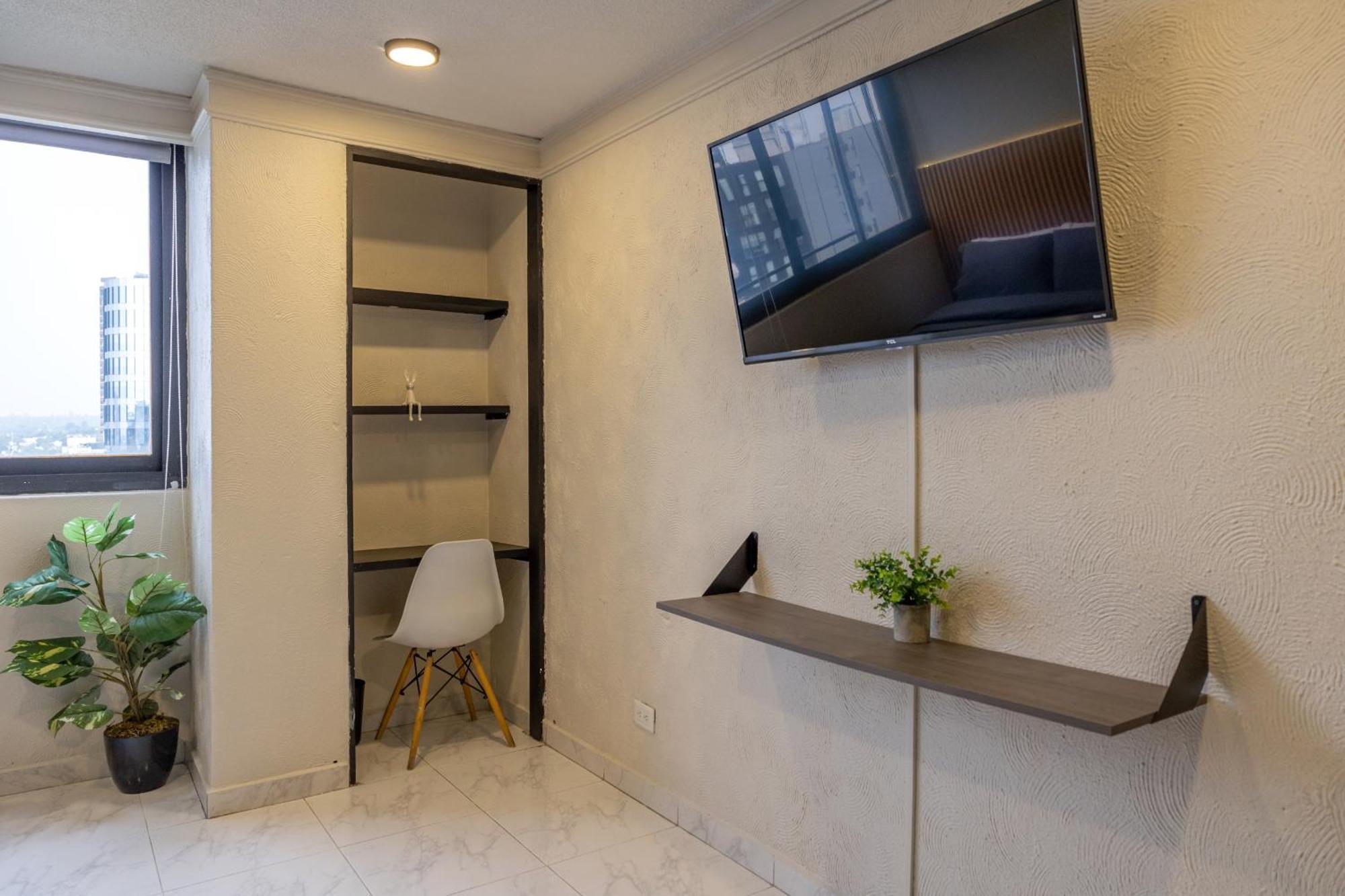 Posh Polanco Stay Tvs And Desks In Each Room Мехико Экстерьер фото